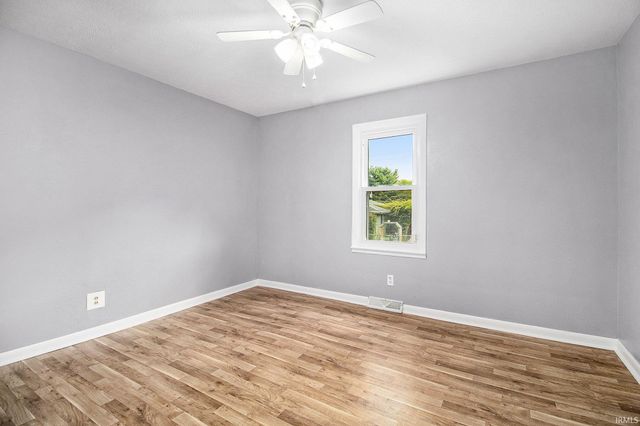 21460 Auten Road, South Bend, IN 46628