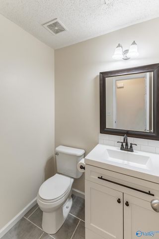 124 Vandenberg Lane, Harvest, AL 35749