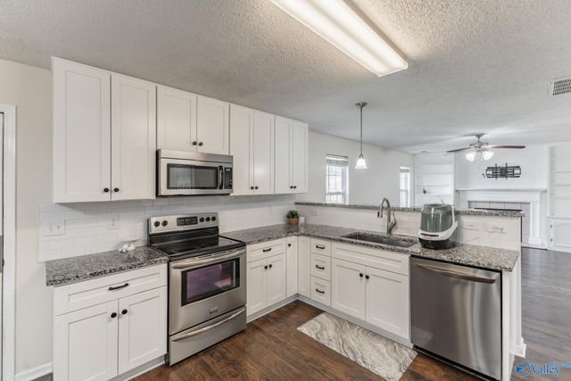 124 Vandenberg Lane, Harvest, AL 35749