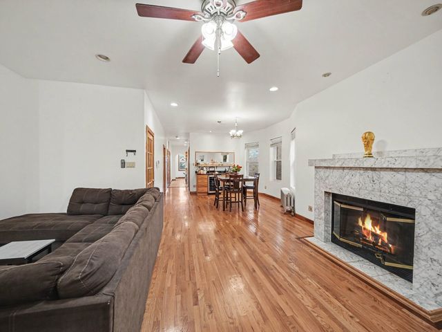 4749 N Dover Street, Chicago, IL 60640
