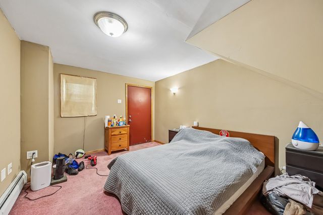 4749 N Dover Street, Chicago, IL 60640