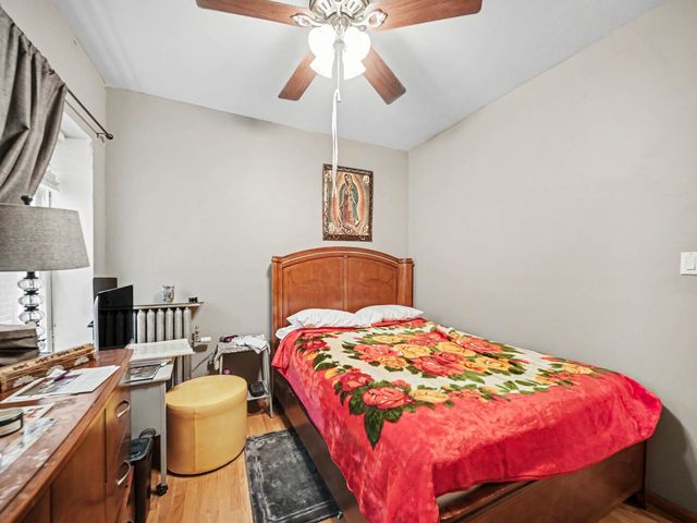 4749 N Dover Street, Chicago, IL 60640