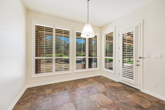 560 Aspen DR, Austin, TX 78737