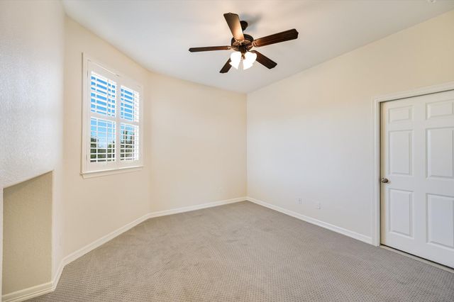 560 Aspen DR, Austin, TX 78737
