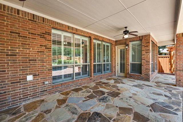 560 Aspen DR, Austin, TX 78737