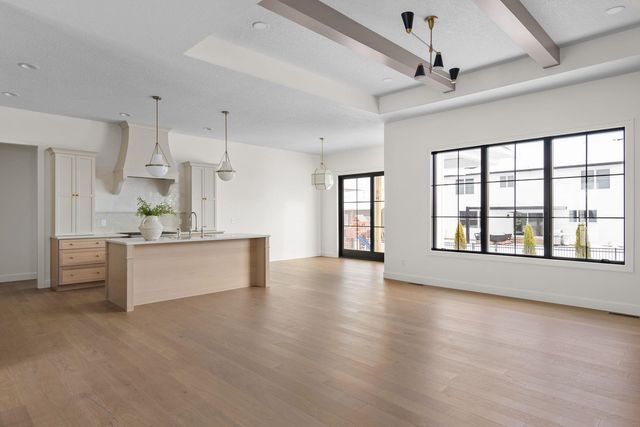 7131 Alvie Lane, Bettendorf, IA 52722