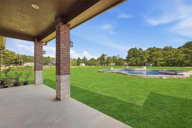 1930 County Road 2291, Cleveland, TX 77327