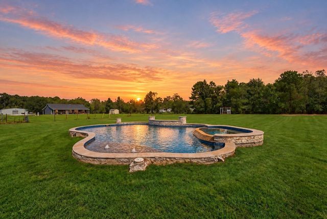 1930 County Road 2291, Cleveland, TX 77327
