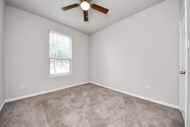 7806 King Street, Houston, TX 77028