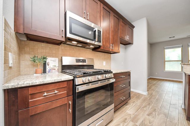 7806 King Street, Houston, TX 77028
