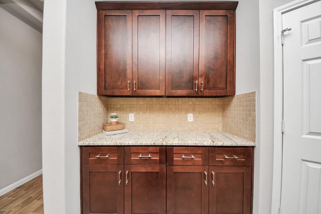 7806 King Street, Houston, TX 77028