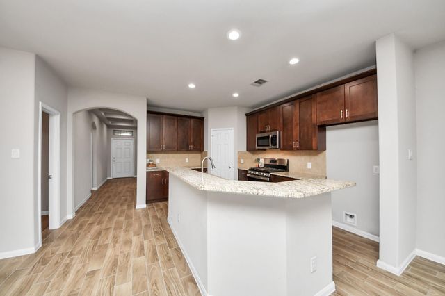 7806 King Street, Houston, TX 77028