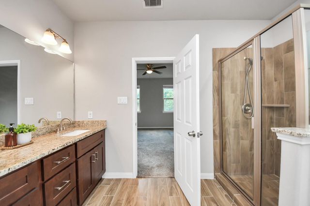 7806 King Street, Houston, TX 77028