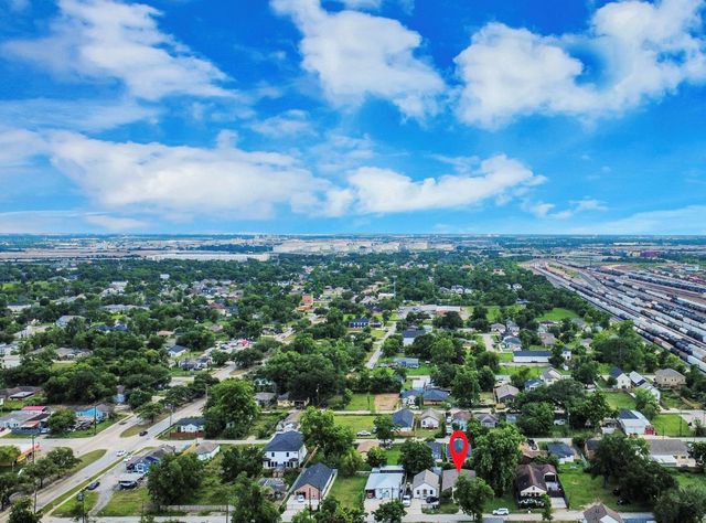 7806 King Street, Houston, TX 77028