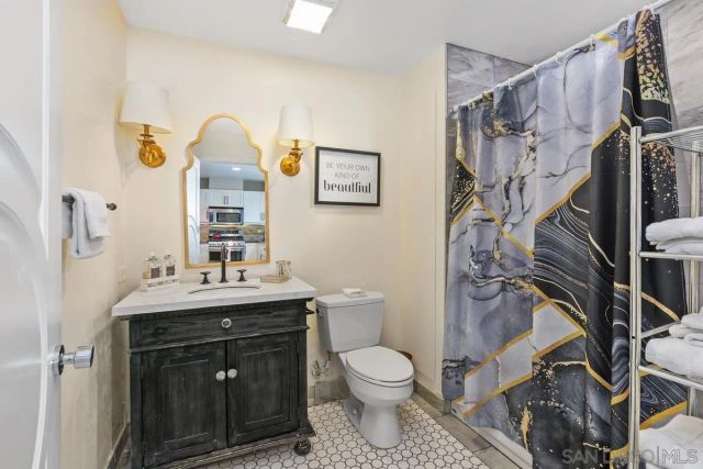 530 K St 712, San Diego, CA 92101