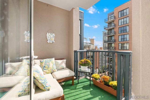 530 K St 712, San Diego, CA 92101