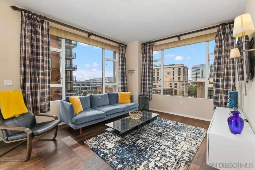 530 K St 712, San Diego, CA 92101