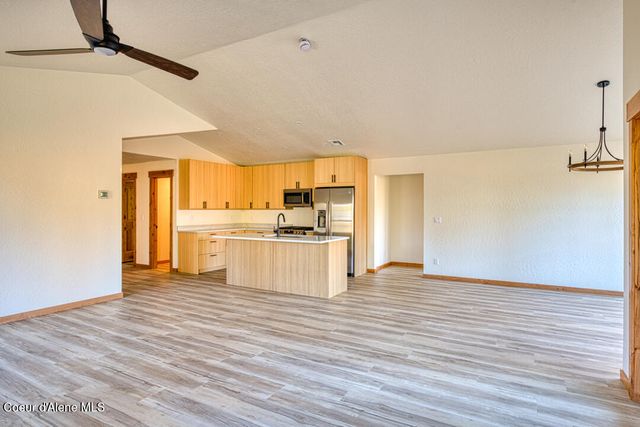 296 Jasper Loop, Ponderay, ID 83852