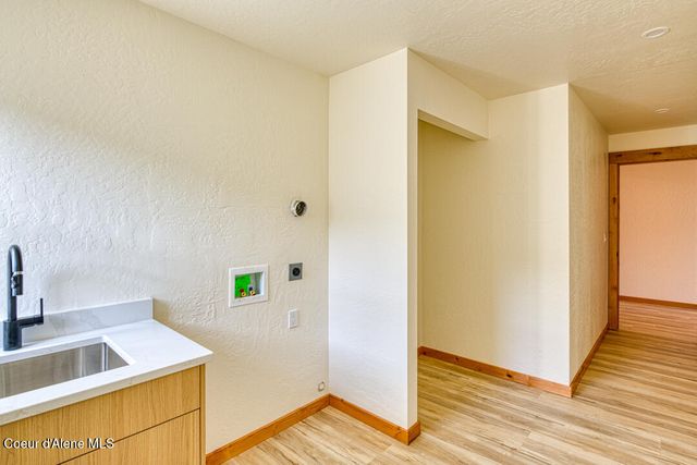 296 Jasper Loop, Ponderay, ID 83852