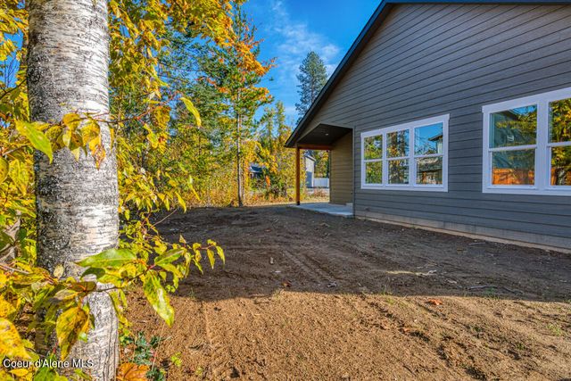 296 Jasper Loop, Ponderay, ID 83852