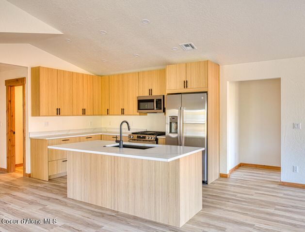 296 Jasper Loop, Ponderay, ID 83852