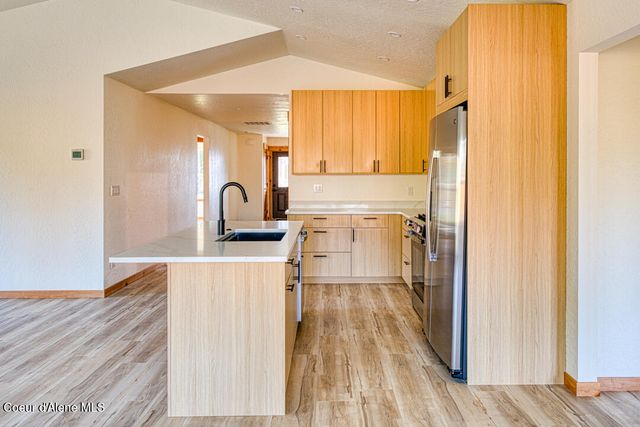 296 Jasper Loop, Ponderay, ID 83852