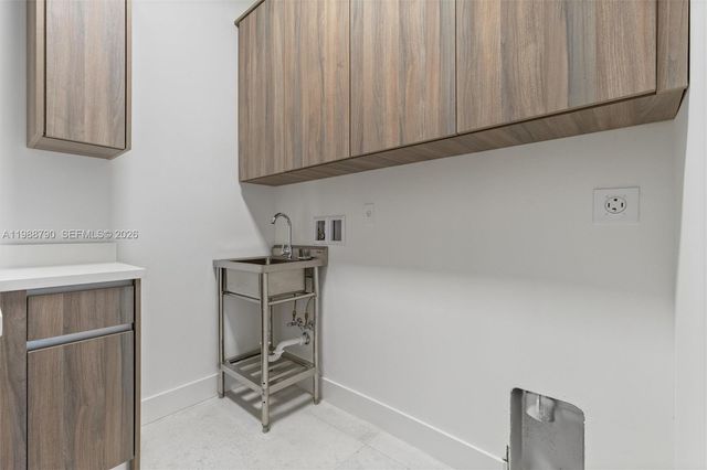 8230 SW 193rd Terrace, Cutler Bay, FL 33157