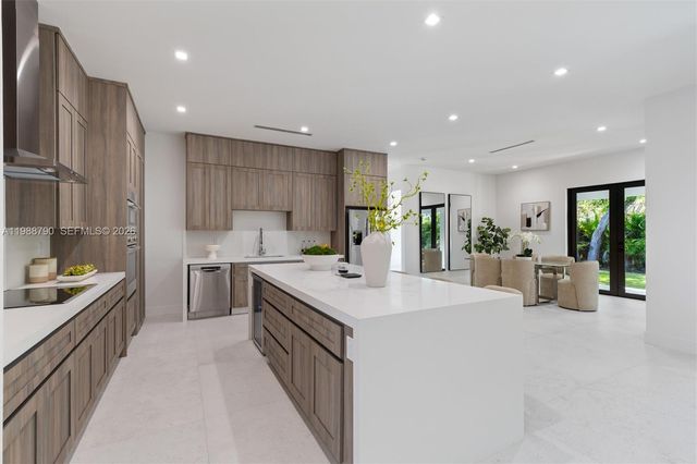 8230 SW 193rd Terrace, Cutler Bay, FL 33157