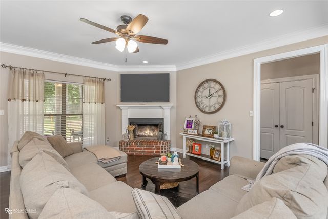 805 Grey Fox Circle, Haughton, LA 71037