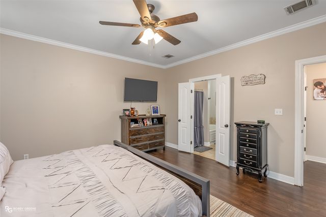 805 Grey Fox Circle, Haughton, LA 71037