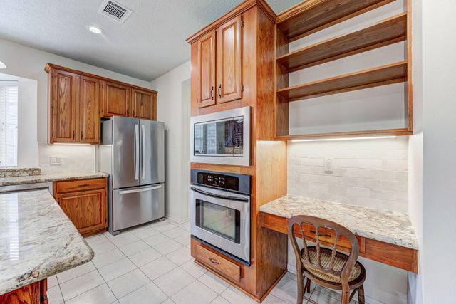 2810 Plantation Wood Lane, Missouri City, TX 77459