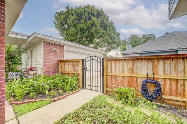2810 Plantation Wood Lane, Missouri City, TX 77459