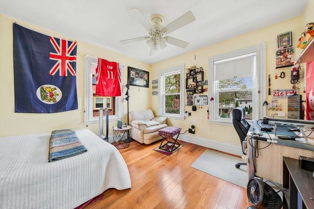 75 Walker St, Quincy, MA 02171