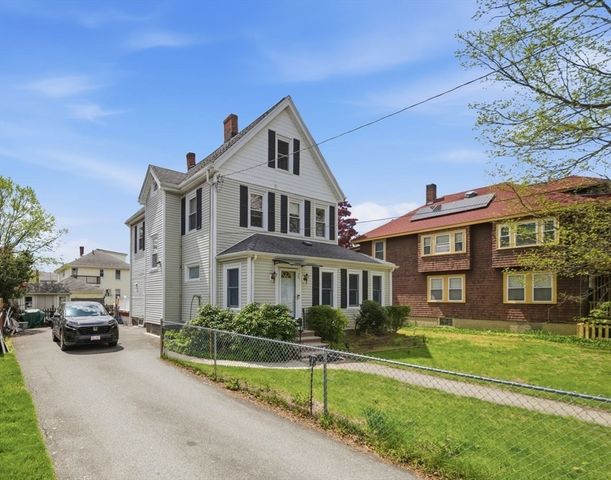 75 Walker St, Quincy, MA 02171