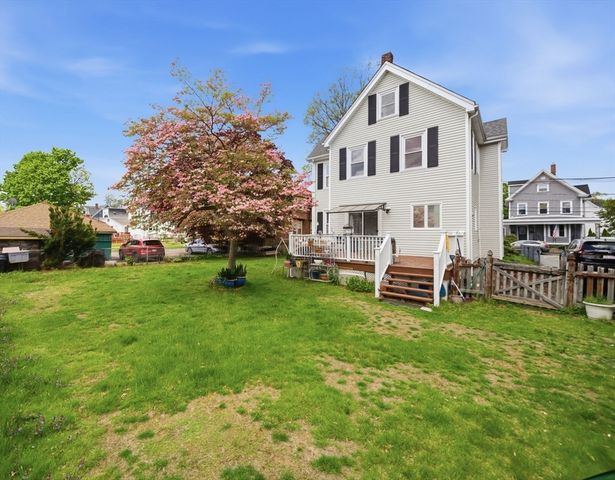 75 Walker St, Quincy, MA 02171