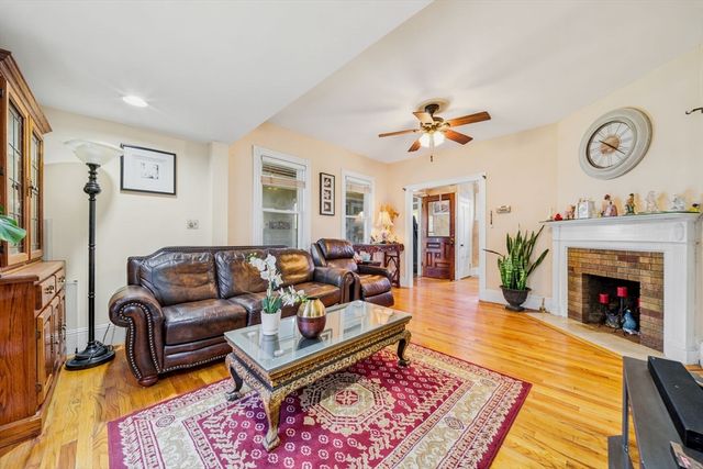75 Walker St, Quincy, MA 02171