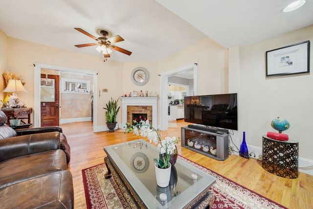 75 Walker St, Quincy, MA 02171