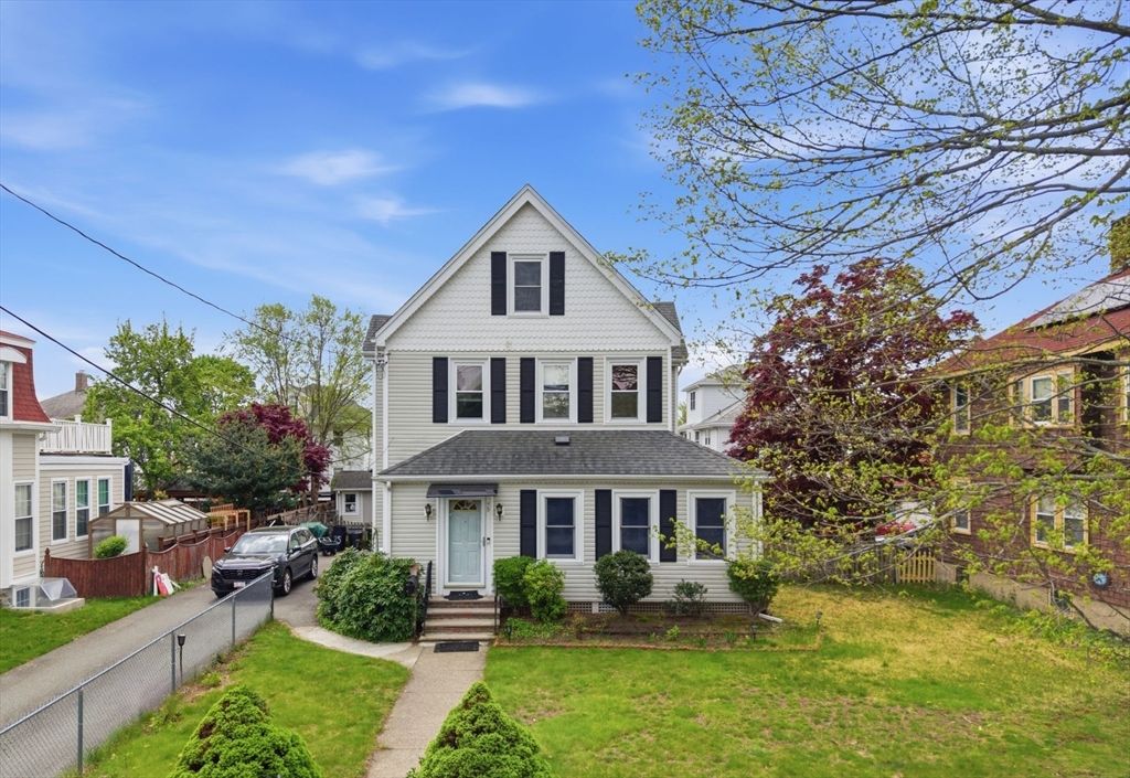 75 Walker St, Quincy, MA 02171