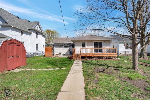 114 W Sumner Avenue, Peotone, IL 60468