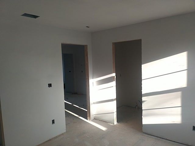 822 Conger St, Cumberland City, TN 37050