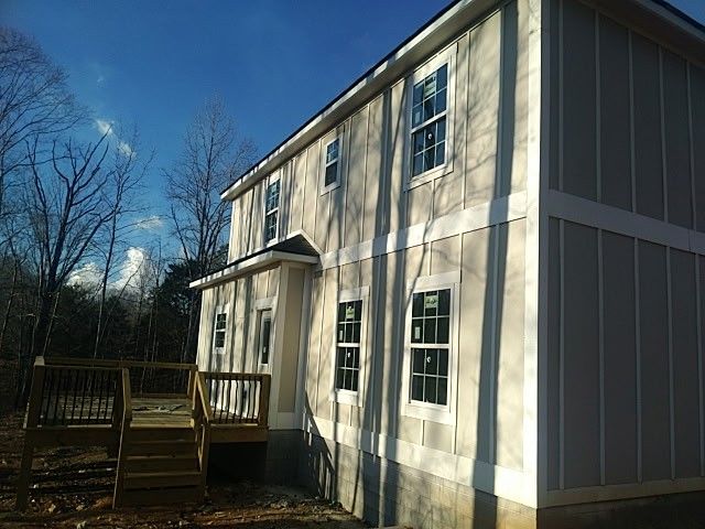 822 Conger St, Cumberland City, TN 37050