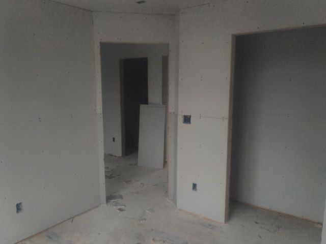 822 Conger St, Cumberland City, TN 37050