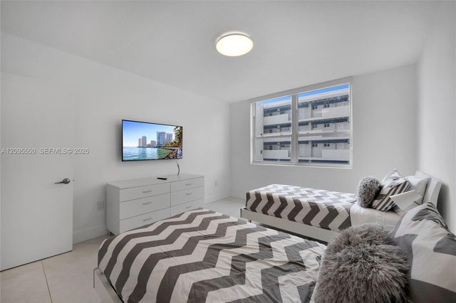 2080 S Ocean Drive 511, Hallandale Beach, FL 33009