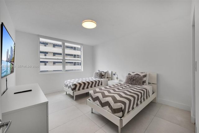 2080 S Ocean Drive 511, Hallandale Beach, FL 33009