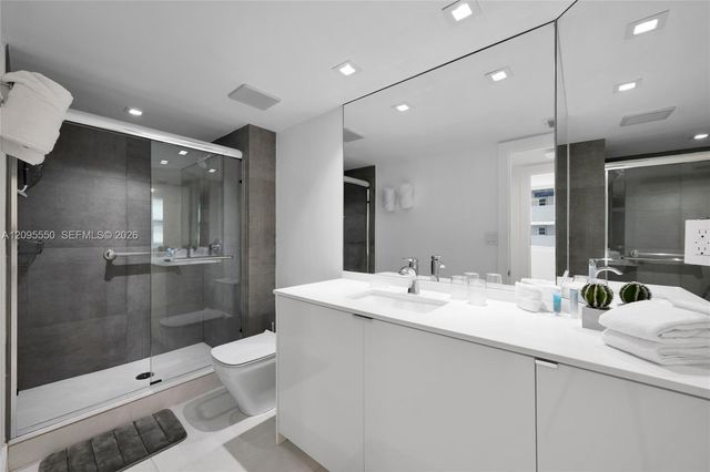 2080 S Ocean Drive 511, Hallandale Beach, FL 33009