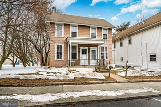 513 W 1ST AVE, Parkesburg, PA 19365