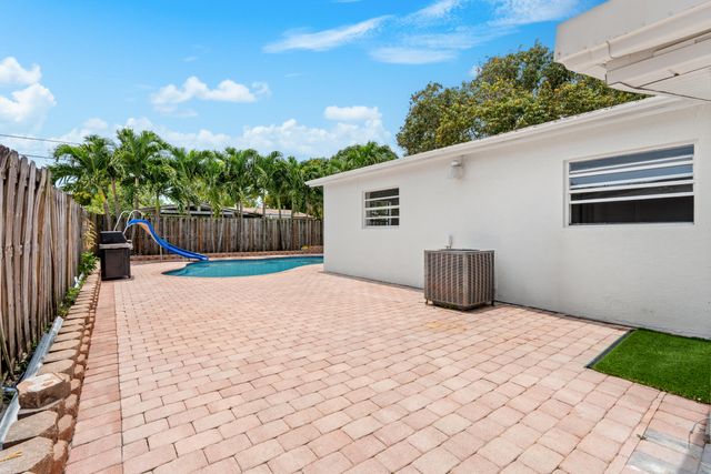 340 NE 26th Court, Pompano Beach, FL 33064