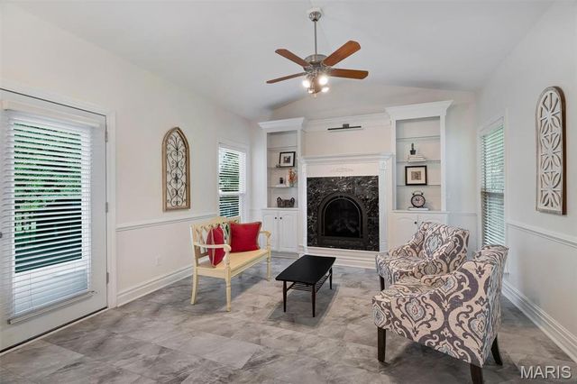 414 Isabella Manor Court, Chesterfield, MO 63017