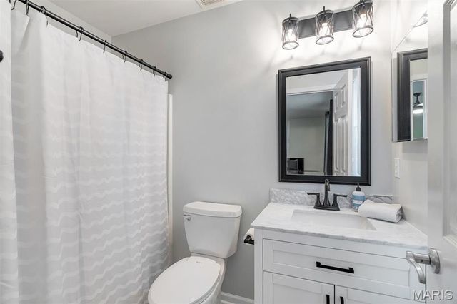 414 Isabella Manor Court, Chesterfield, MO 63017