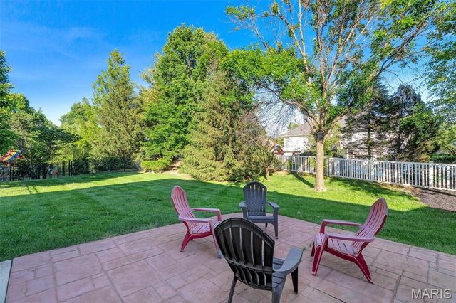 414 Isabella Manor Court, Chesterfield, MO 63017
